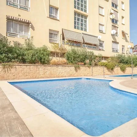Cozy With Pool Apartment *